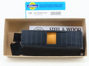 HO Scale Athearn Kit 1200 Undecorated 40' Single Door Box Car