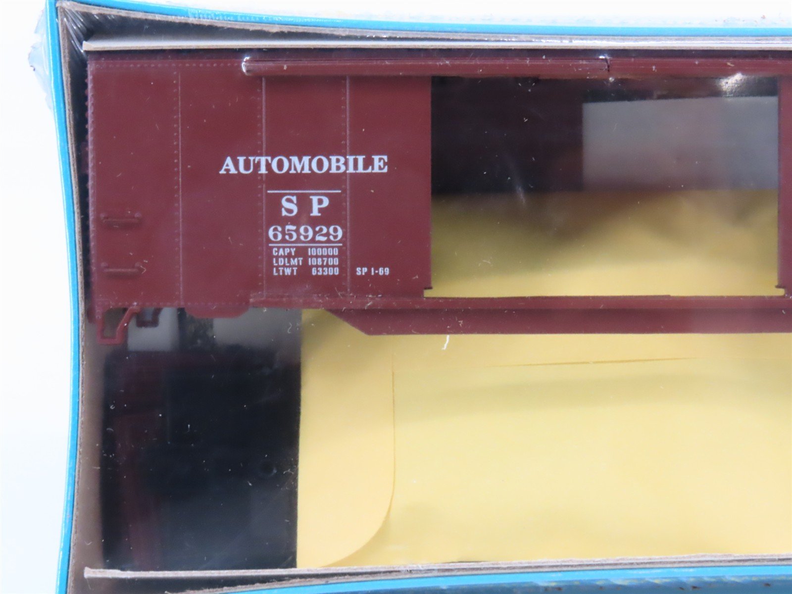 HO Athearn Kit 5035 SP Southern Pacific 50' Automobile Box Car #65929 - Sealed
