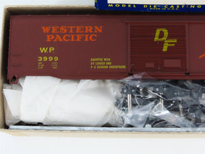 HO Roundhouse Kit 1221 WP Western Pacific Feather 50' Single Door Box Car #3999