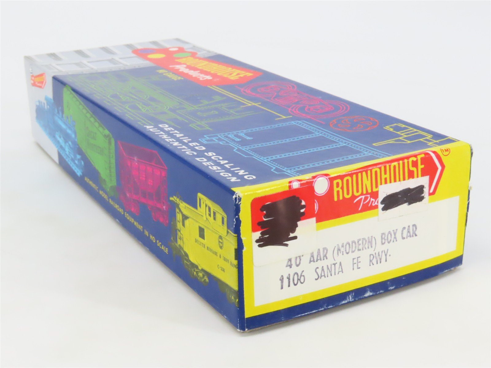 HO Scale Roundhouse Kit 1106 ATSF Santa Fe 40' Single Door Box Car #277144