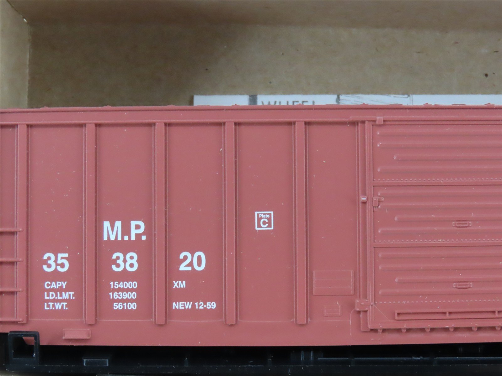 HO Scale Roundhouse Kit 7802 MP Missouri Pacific Single Door Box Car #353820