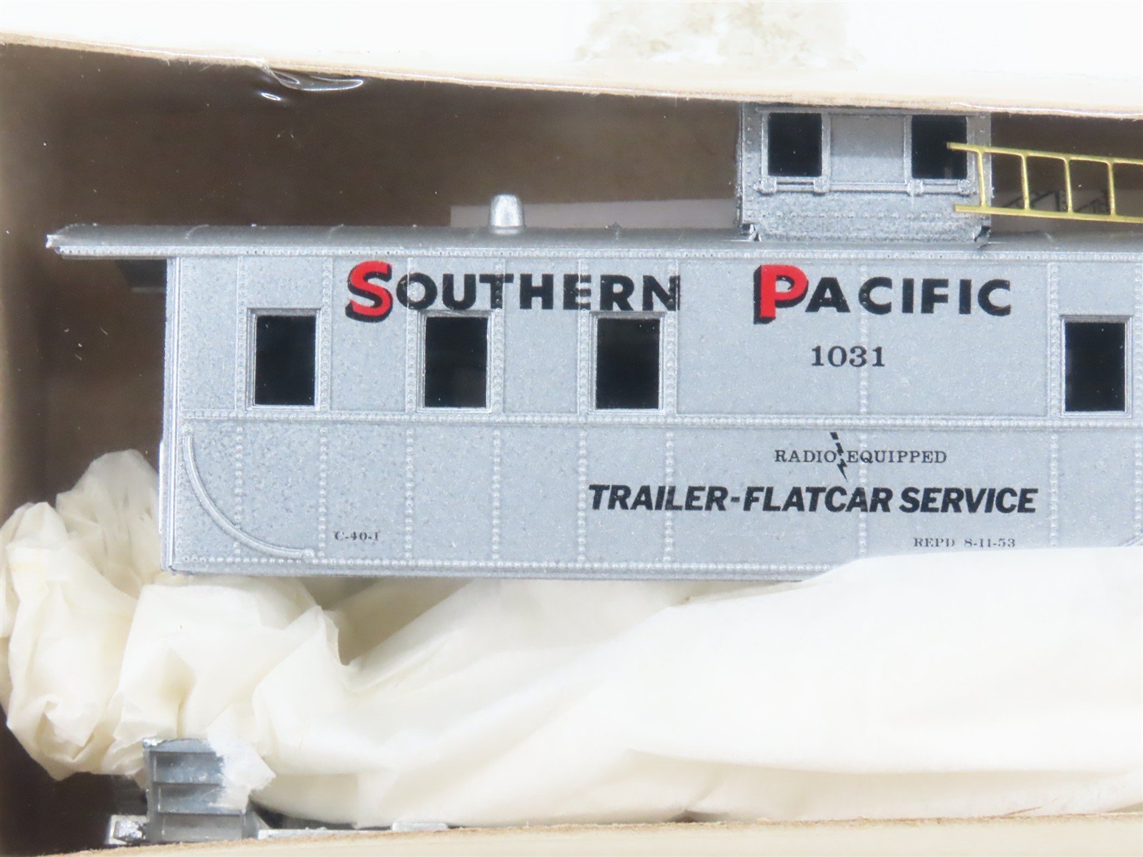 HO Scale Roundhouse Kit 3487 SP Southern Pacific Railroad Caboose #1031 - Sealed