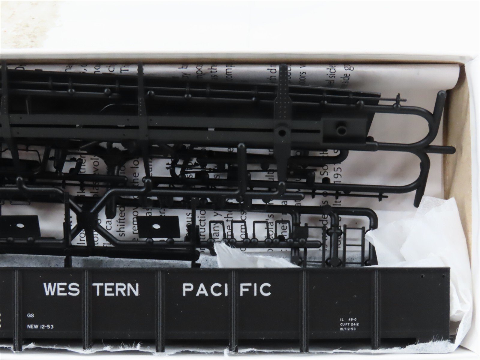 HO Scale Red Caboose Kit RC5006-6 WP Western Pacific Drop Bottom Gondola #9372