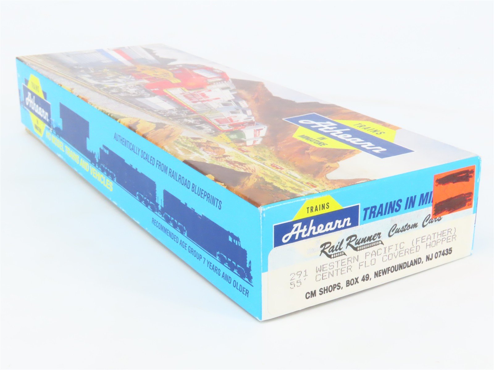 HO Scale Athearn Rail Runner Kit 291 WP Western Pacific 4-Bay 55' Hopper #11827