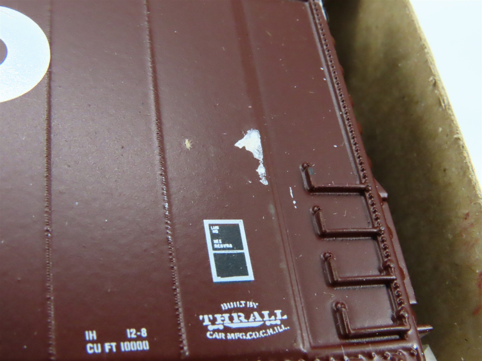 HO Scale Athearn Kit 1999 WP Western Pacific Railroad 86' Hi Cube Box Car #86103