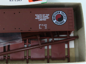 HO Scale Bowser English's Kit #3-1203 NP Northern Pacific 40' Box Car #8507