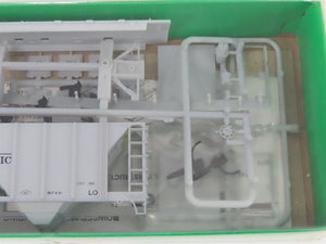 HO Scale Bowser Kit #55800 SP Southern Pacific 2-Bay Hopper #165068 - Sealed