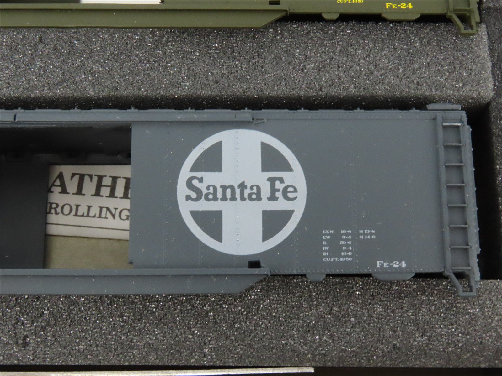 HO Scale Athearn Kit 2306 ATSF Santa Fe Railroad 50' Double Door Box Car 2-Pack
