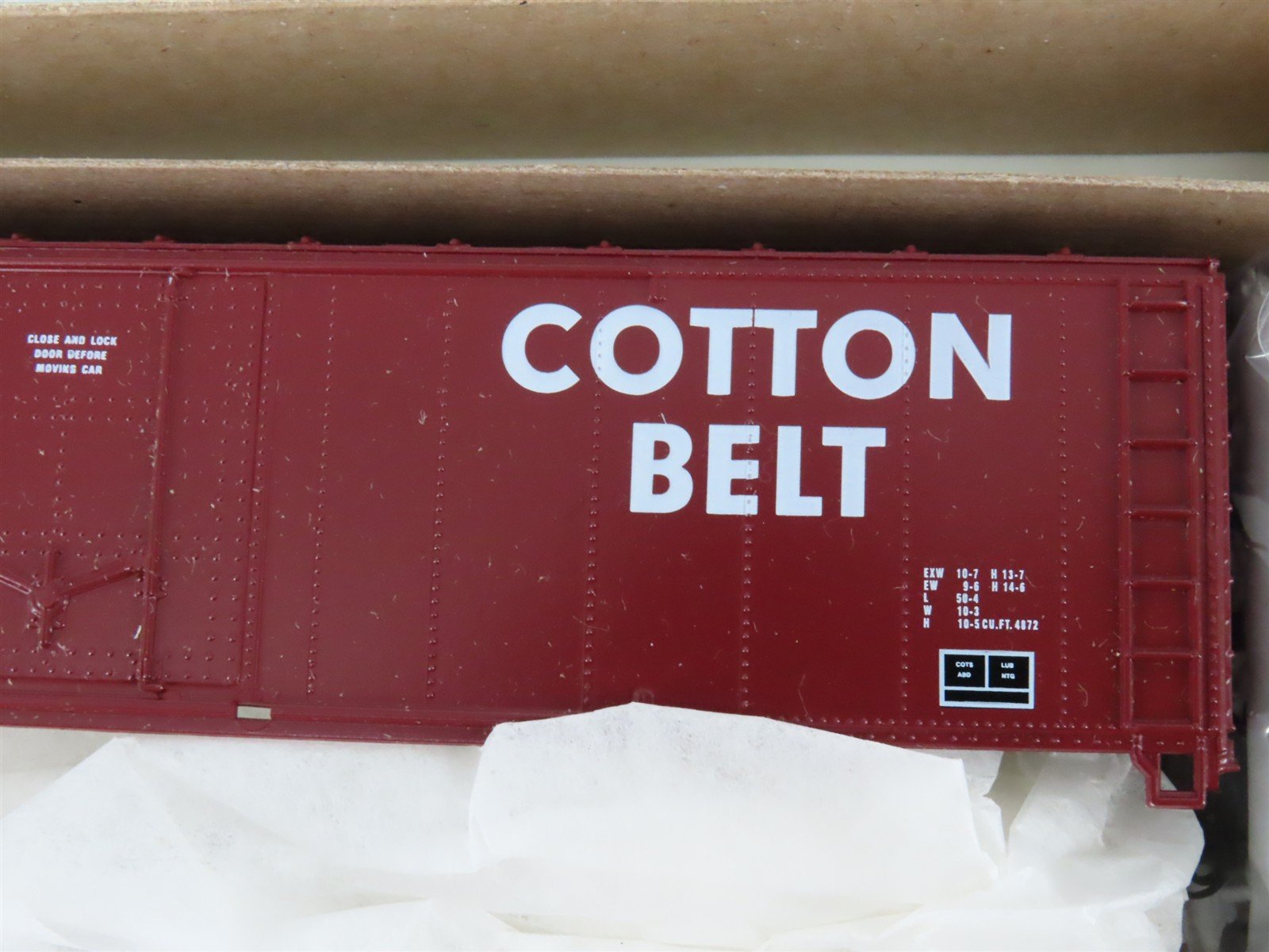 HO Roundhouse Kit 00638 SSW Cotton Belt /SP Southern Pacific 50' Box Car 4-Pack