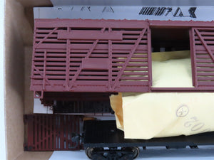 HO Scale Athearn Kit 1774 Undecorated Stock Car - Partially Assembled