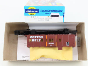 HO Scale Athearn Kit 1167 SSW Cotton Belt Route Bay Window Caboose #83