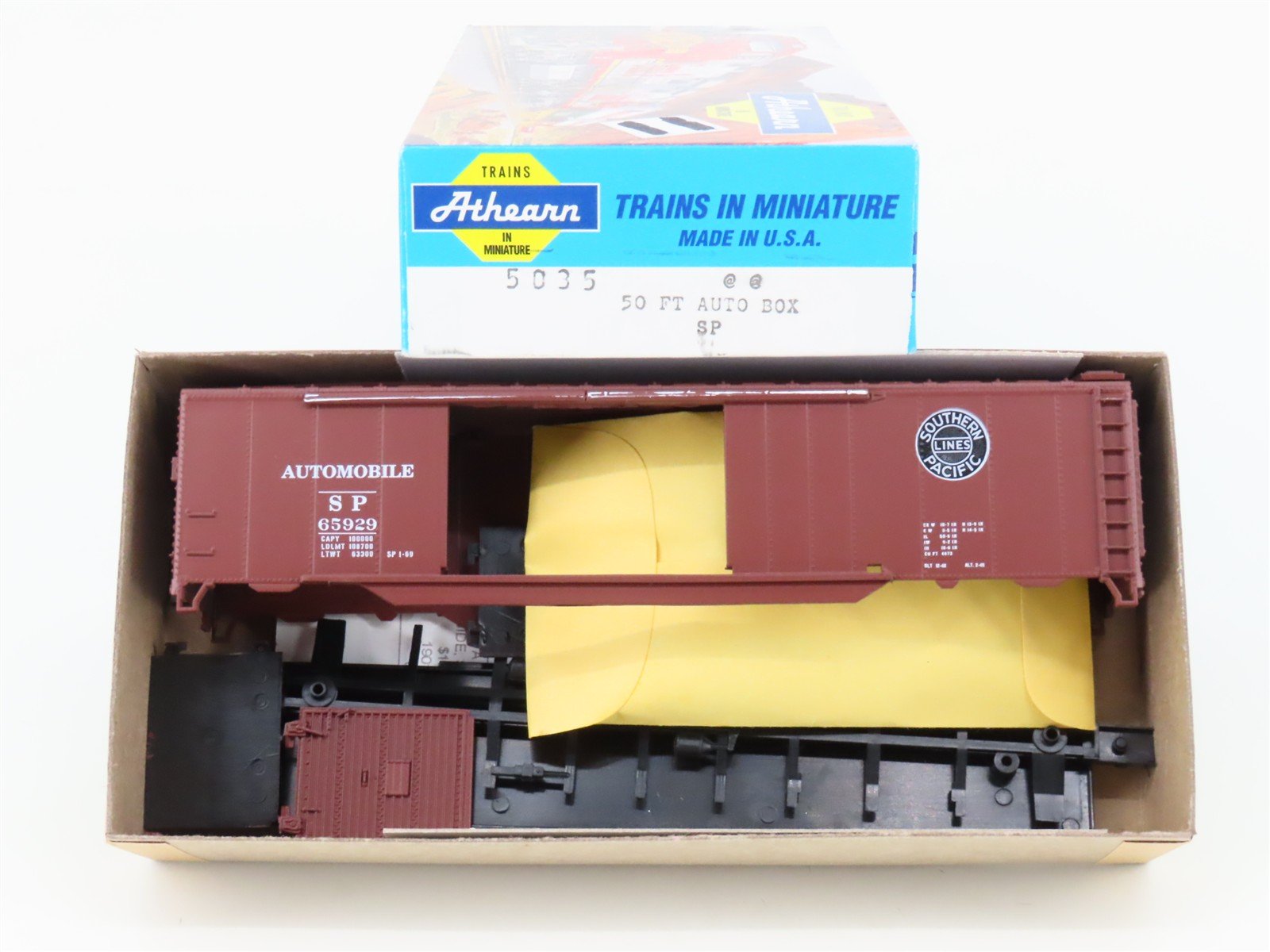 HO Scale Athearn Kit 5035 SP Southern Pacific 50' Automobile Box Car #65929