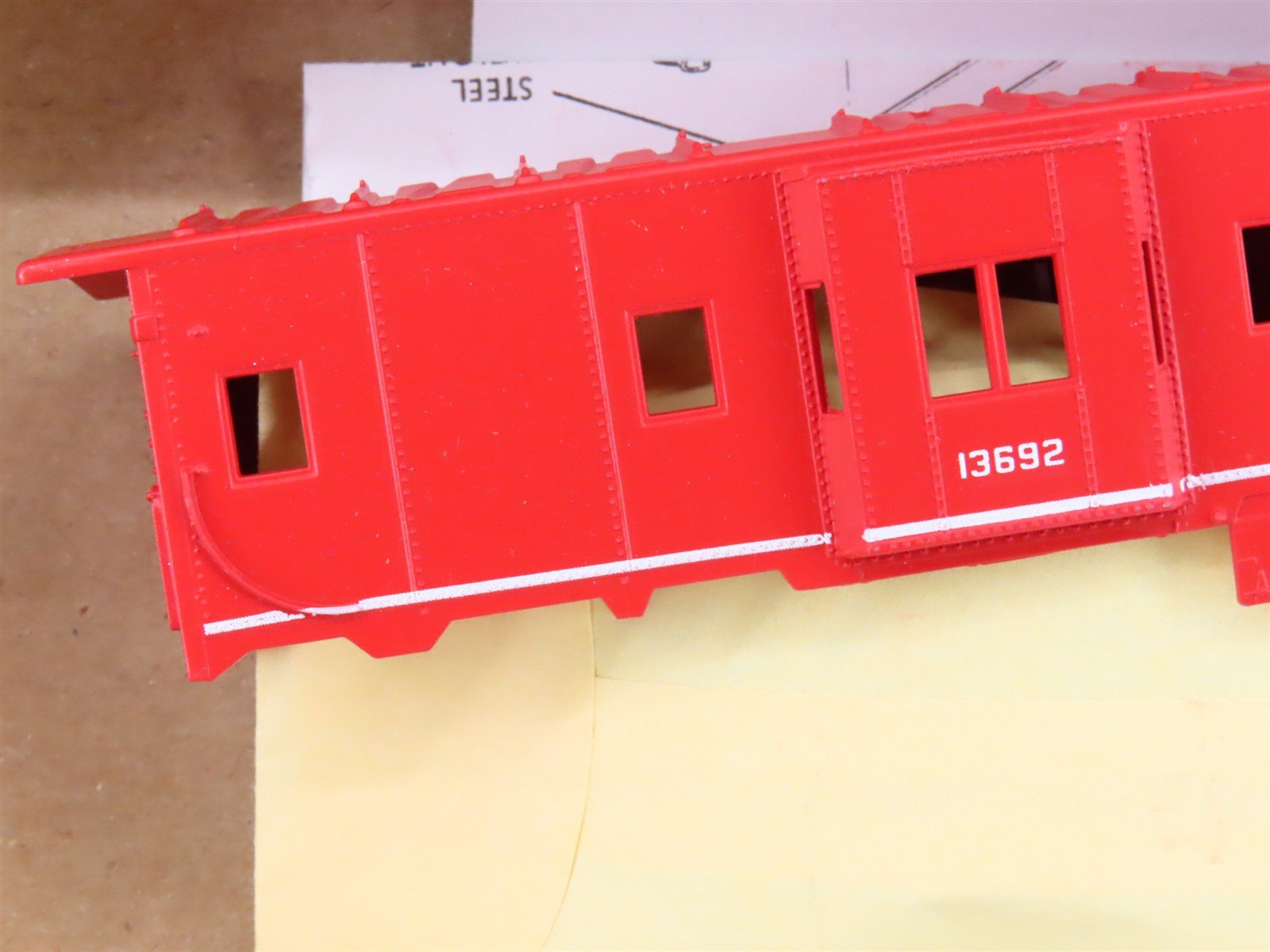 HO Scale Athearn Kit 1175 MP Missouri Pacific Railroad Bay Window Caboose #13692