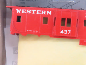 HO Scale Athearn Kit 1181 WP Western Pacific Bay Window Caboose #437 - Sealed