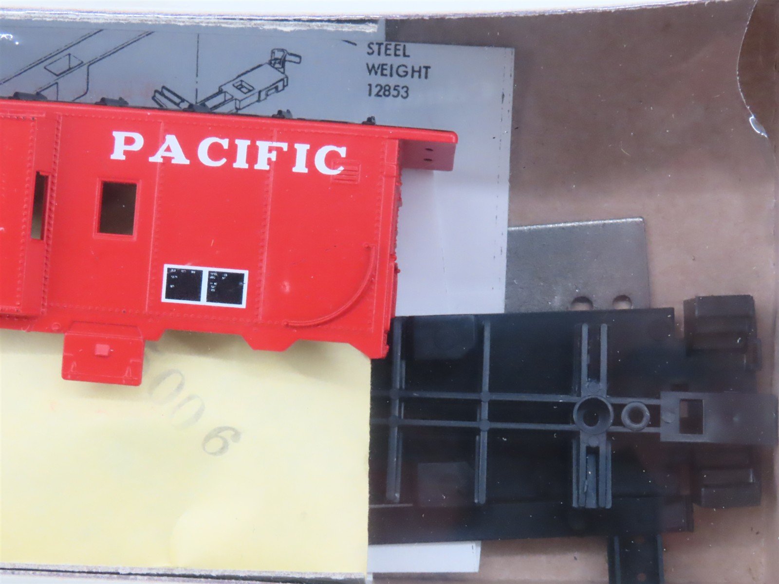 HO Scale Athearn Kit 1181 WP Western Pacific Bay Window Caboose #437 - Sealed