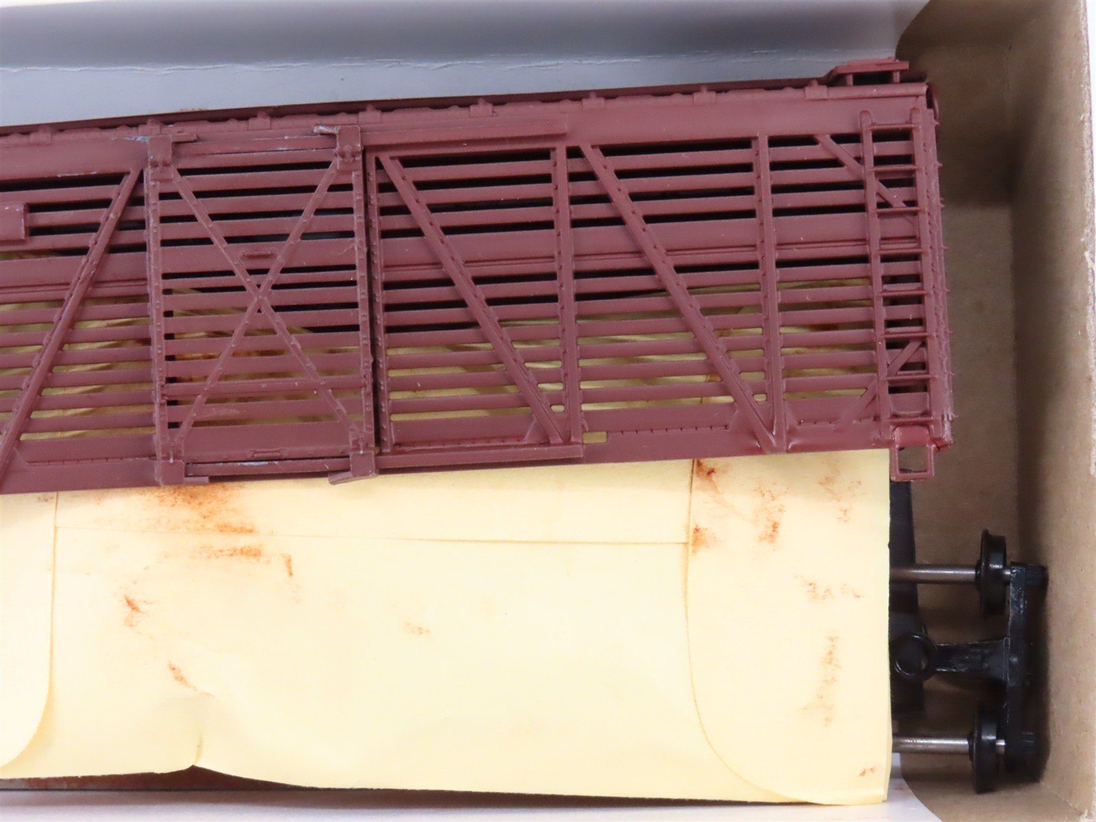 HO Scale Athearn Kit 01774 Undecorated 40' Stock Car