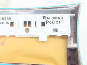HO Scale Athearn Bev-Bel Kit 2203-1 SP Railroad Police Caboose #4709 - Sealed
