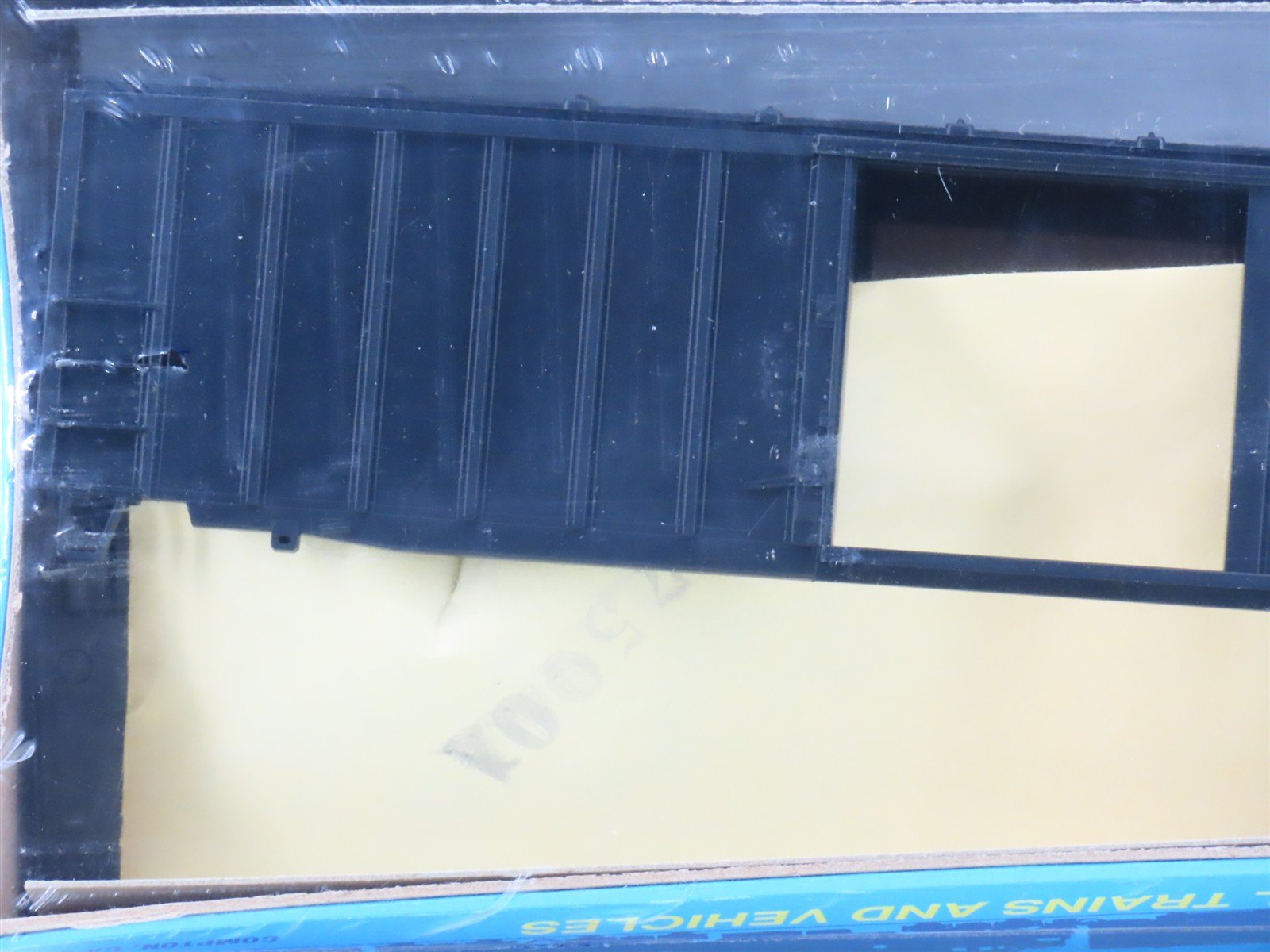HO Scale Athearn Kit 5520 Undecorated 50' Single Door Rail Box Car - Sealed