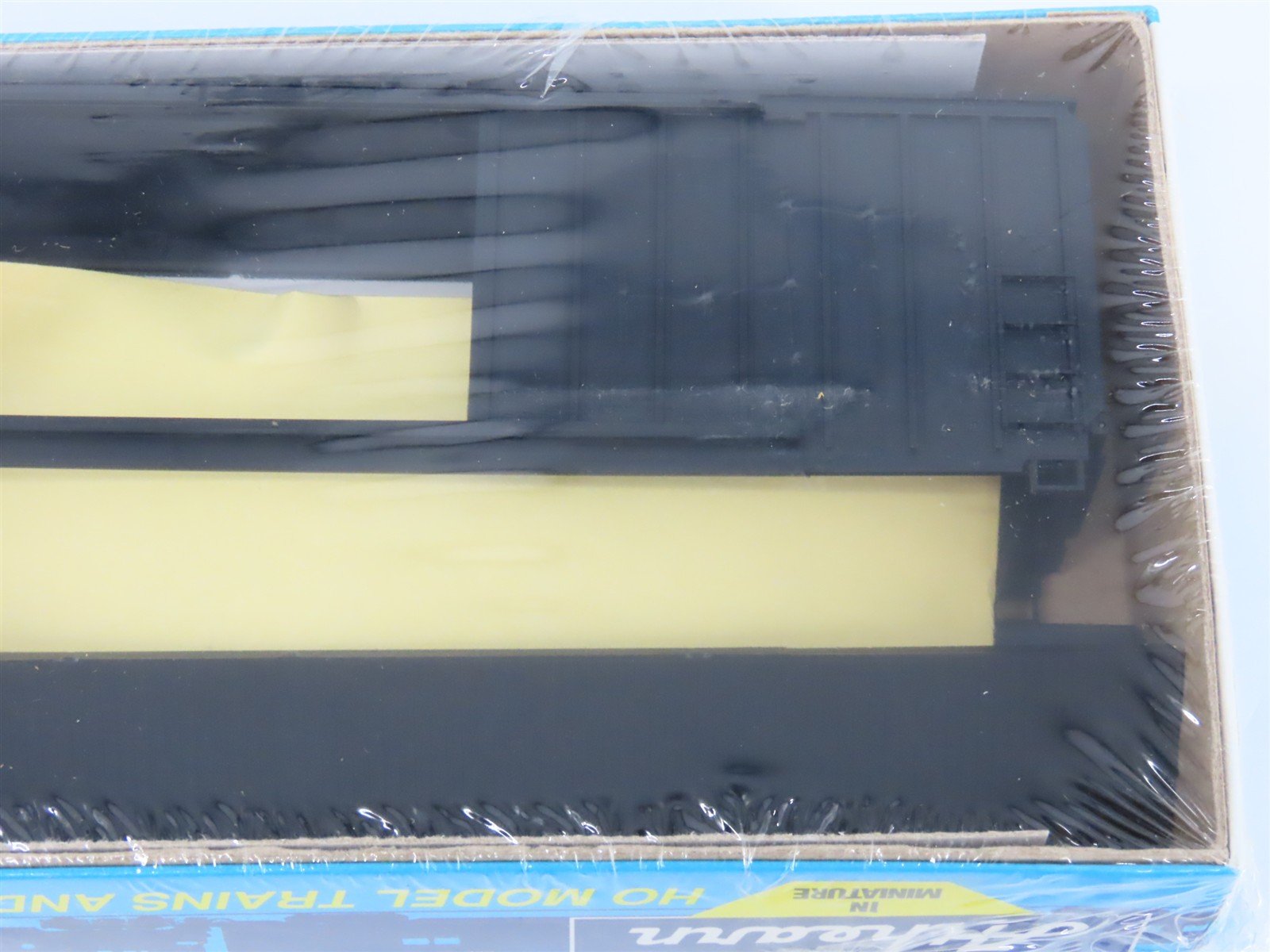 HO Athearn Kit 5070 Undecorated 50' Outside Braced Double Door Box Car - Sealed