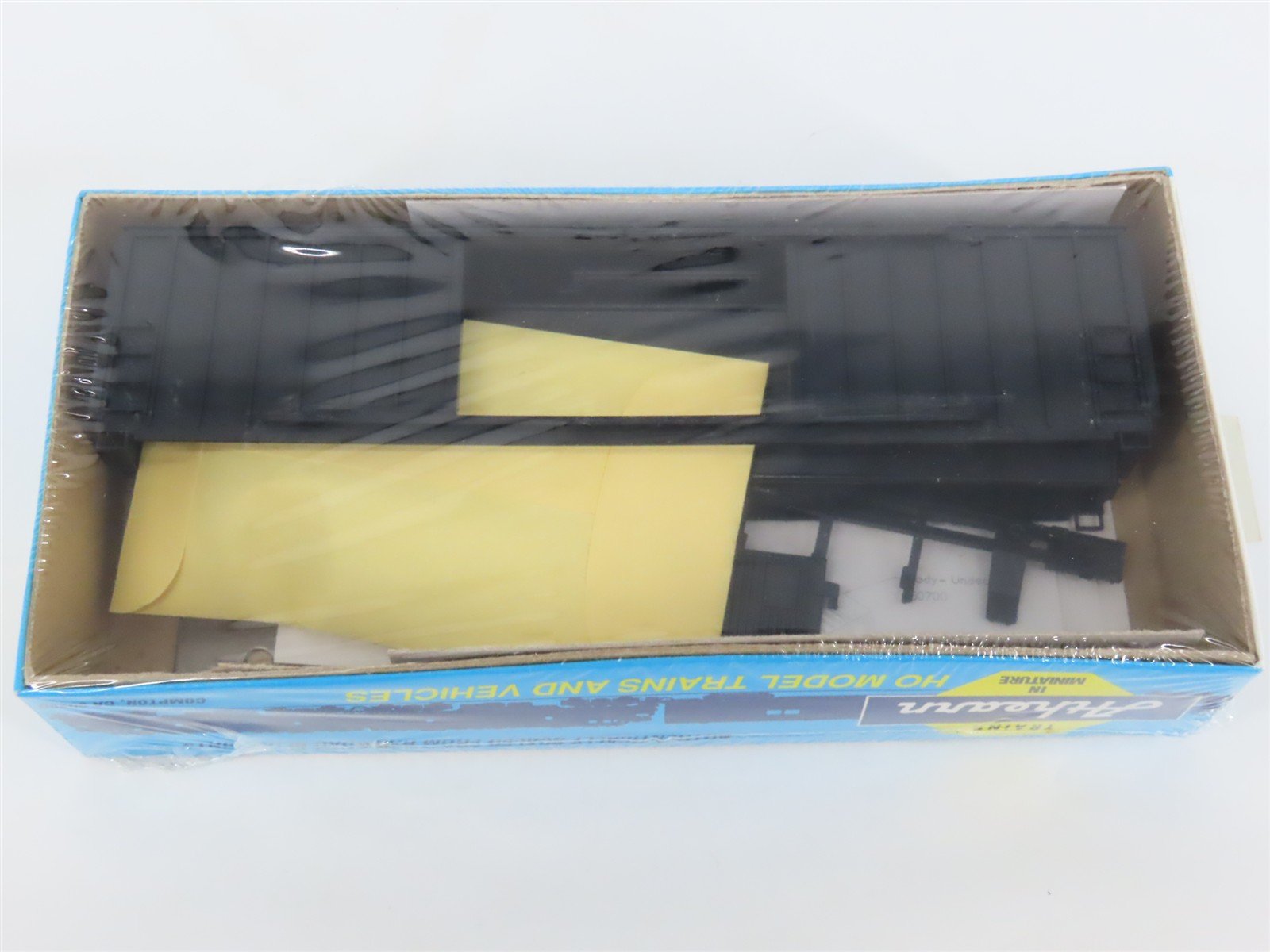HO Scale Athearn Kit 5070 Undecorated 50' Outside Braced Box Car - Sealed