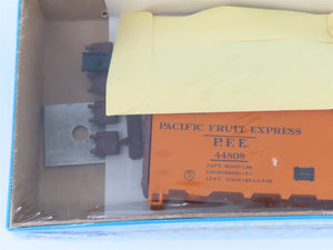 HO Scale Athearn Kit 01601 PFE Pacific Fruit Express 40' Reefer #44808 - Sealed