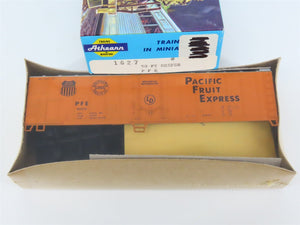 HO Scale Athearn Kit 1627 PFE Pacific Fruit Express 50' Reefer #302212 - Sealed