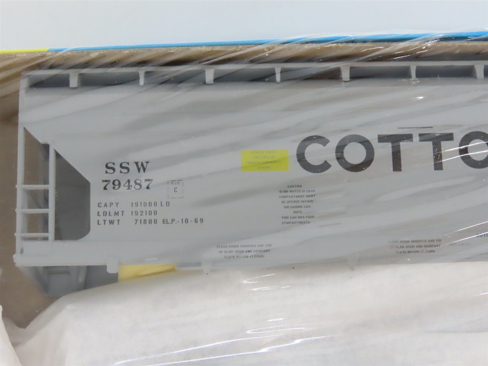 HO Scale Athearn Kit 1918 SSW Cotton Belt Center Flow Hopper #79487 - Sealed