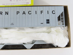 HO Scale Roundhouse Kit 3525 WP Western Pacific 50' Covered 3-Bay Hopper #12053