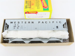 HO Scale Roundhouse Kit 3525 WP Western Pacific 50' Covered 3-Bay Hopper #12079
