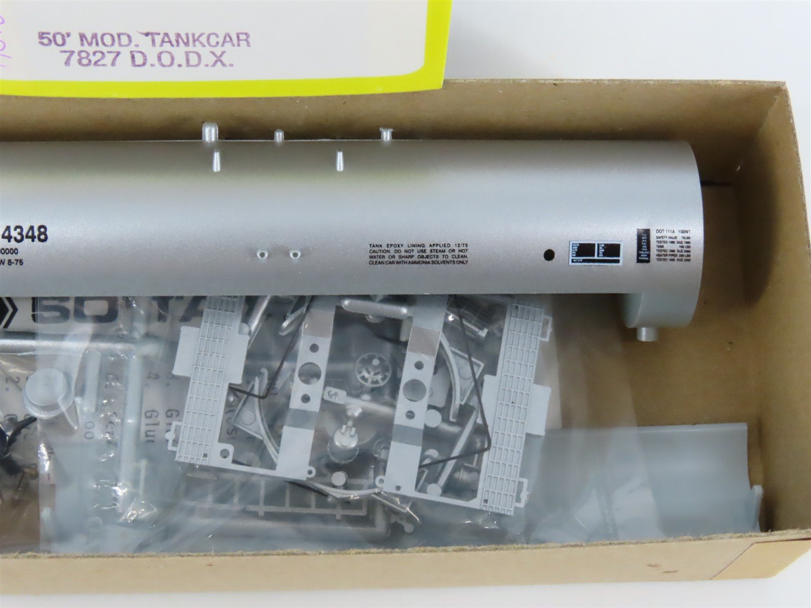 HO Scale Roundhouse Kit 7827 DODX Department of Defense 50' Tank Car #14348
