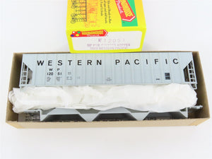 HO Scale Roundhouse Kit 3525 WP Western Pacific 50' Covered 3-Bay Hopper #12051