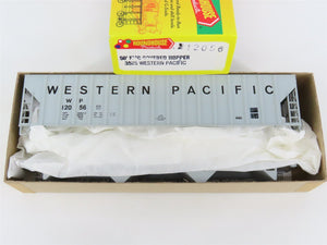 HO Scale Roundhouse Kit 3525 WP Western Pacific 50' Covered 3-Bay Hopper #12056