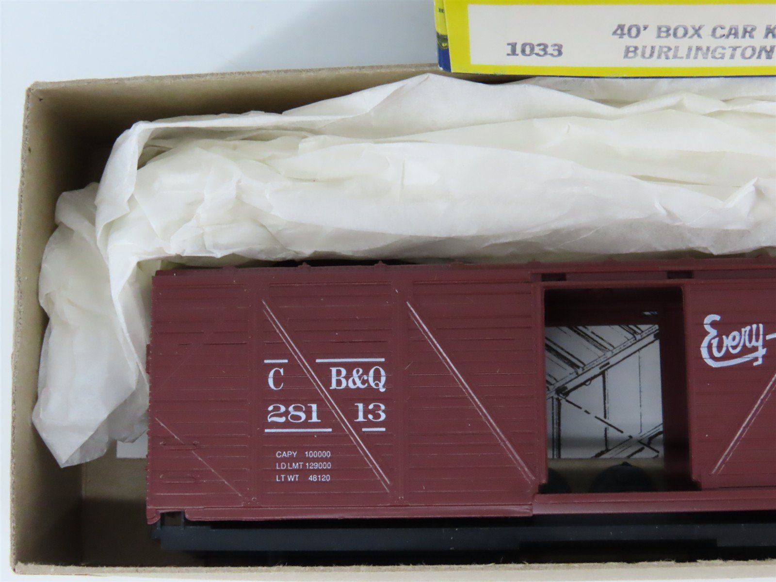 HO Roundhouse Kit 1033 CB&Q Burlington Route 40' Single Door Box Car #28113