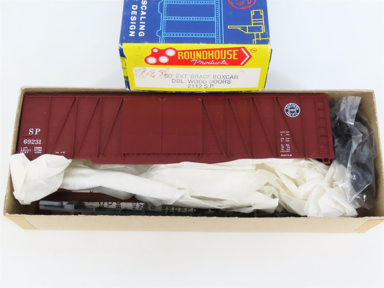 HO Scale Roundhouse Kit 2112 SP Southern Pacific 50' Double Door Box Car #69231