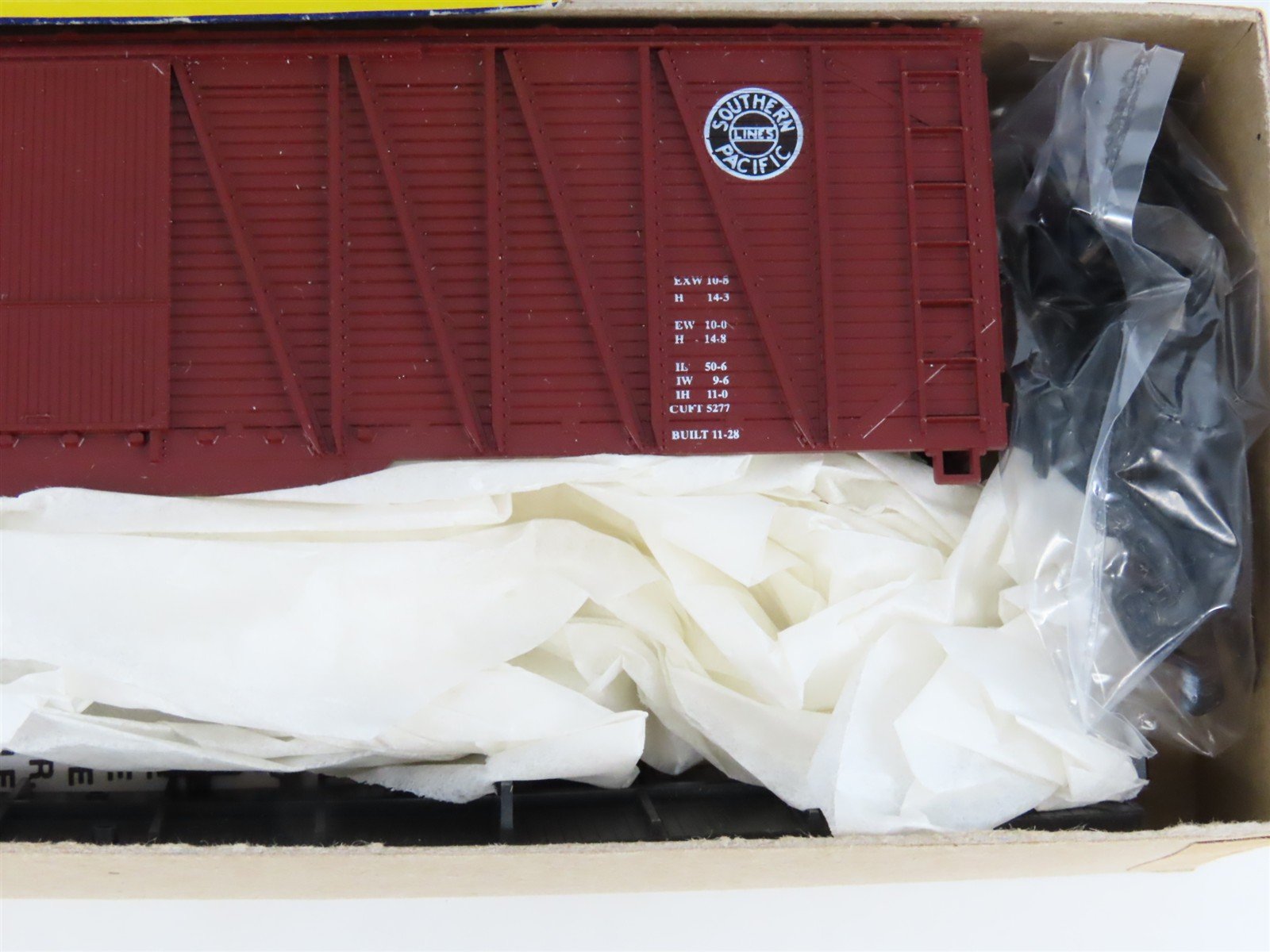 HO Scale Roundhouse Kit 2112 SP Southern Pacific 50' Double Door Box Car #69231