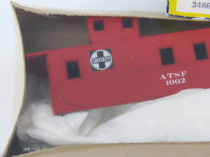 HO Scale Roundhouse Kit 3486 ATSF Santa Fe Railroad Caboose #1962 - Sealed