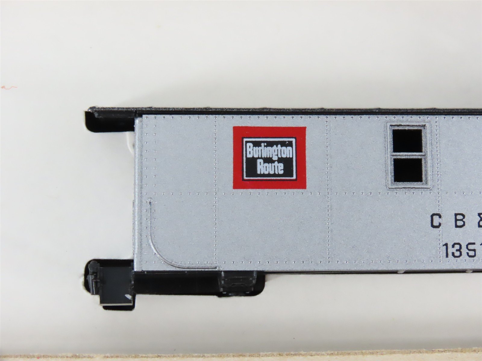 HO Scale Roundhouse Kit 3495 CB&Q Burlington Route Steel Caboose #13510