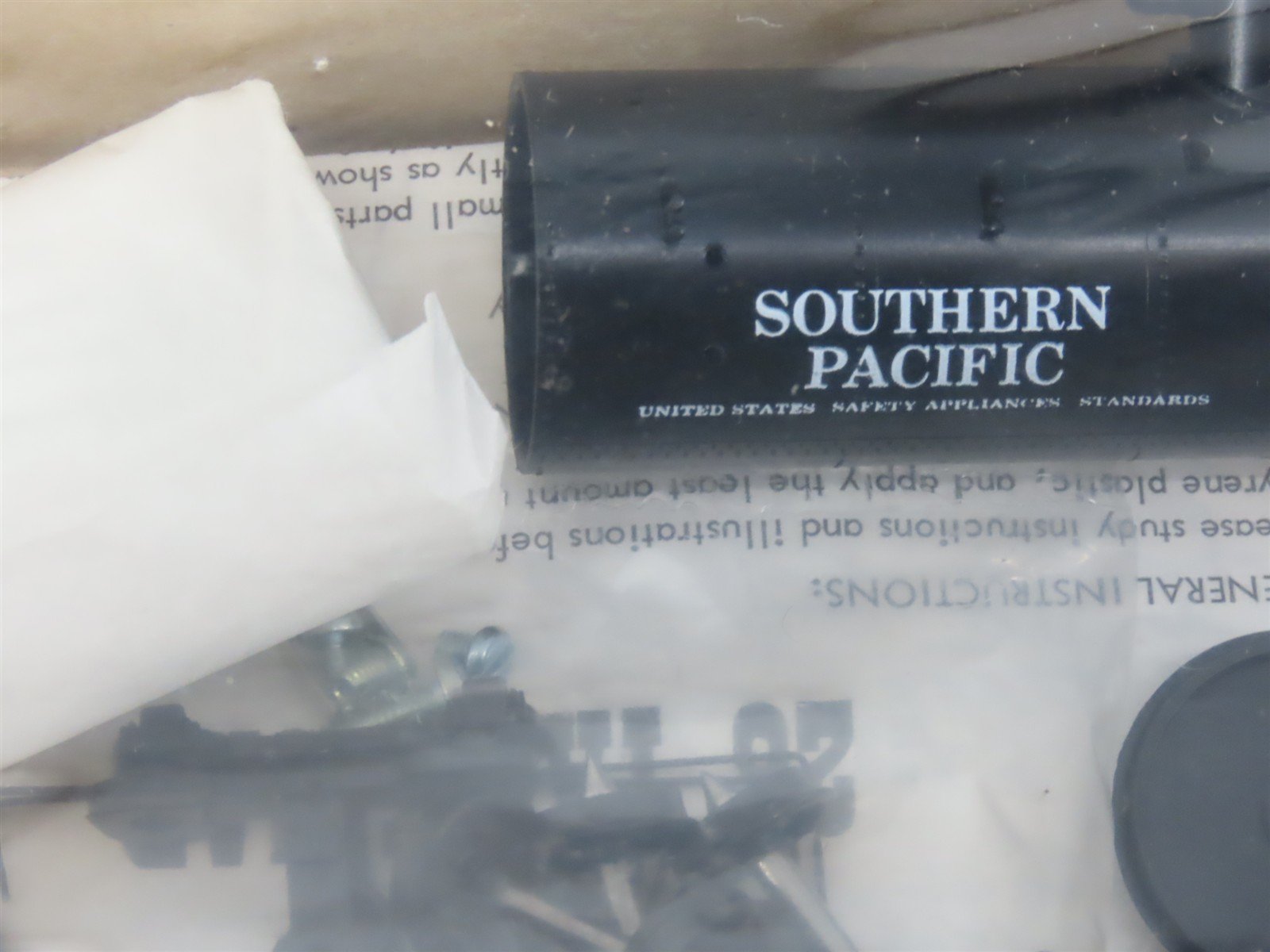 HO Scale Roundhouse Kit 3363 SP Southern Pacific Old Timer Tank Car #4555 Sealed
