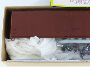 HO Scale Roundhouse Kit 1250 Undecorated 50' Plug Door Box Car