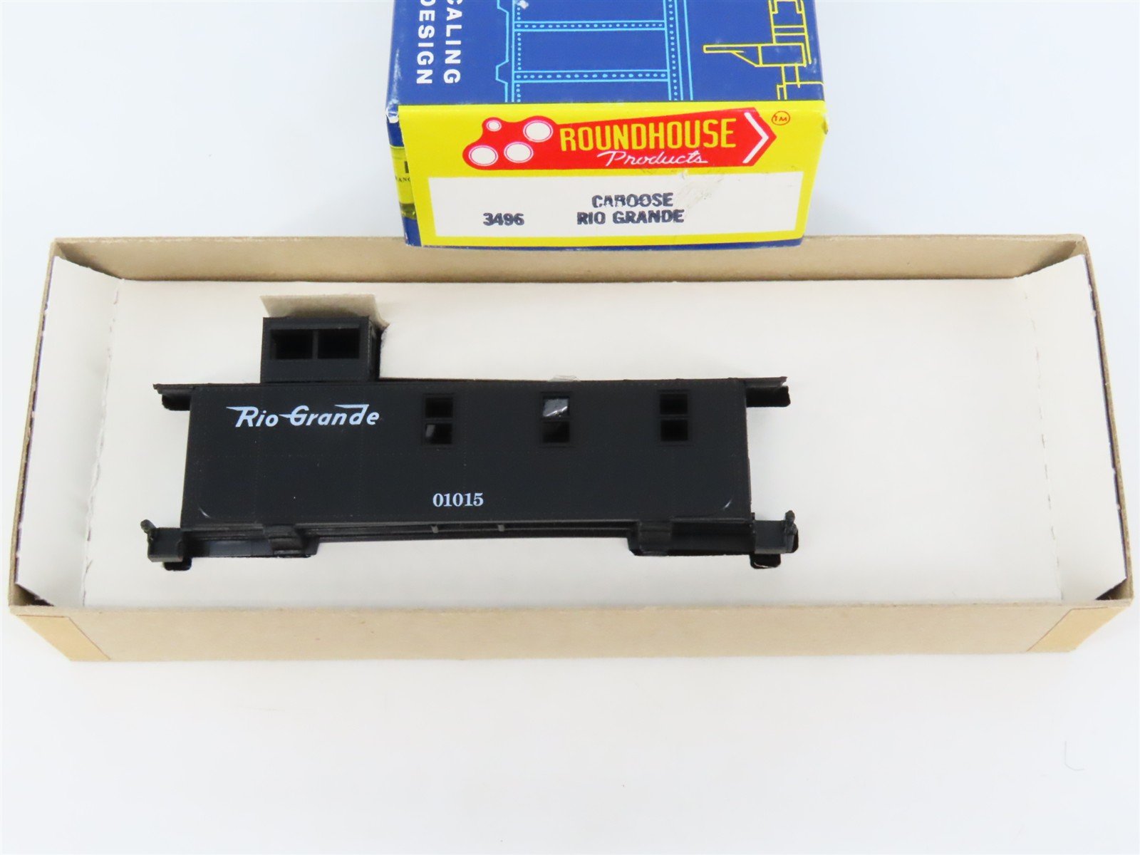 HO Scale Roundhouse Kit 3496 D&RGW Rio Grande Cupola Caboose #01015