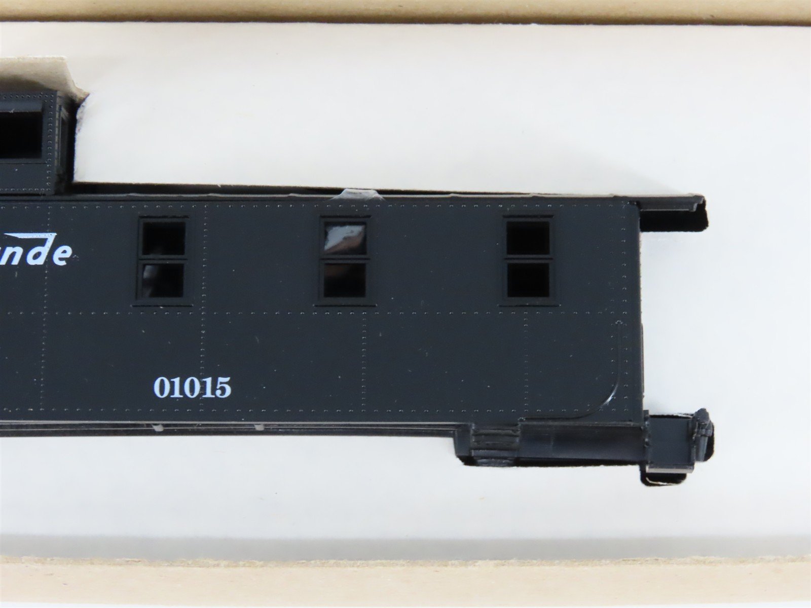 HO Scale Roundhouse Kit 3496 D&RGW Rio Grande Cupola Caboose #01015