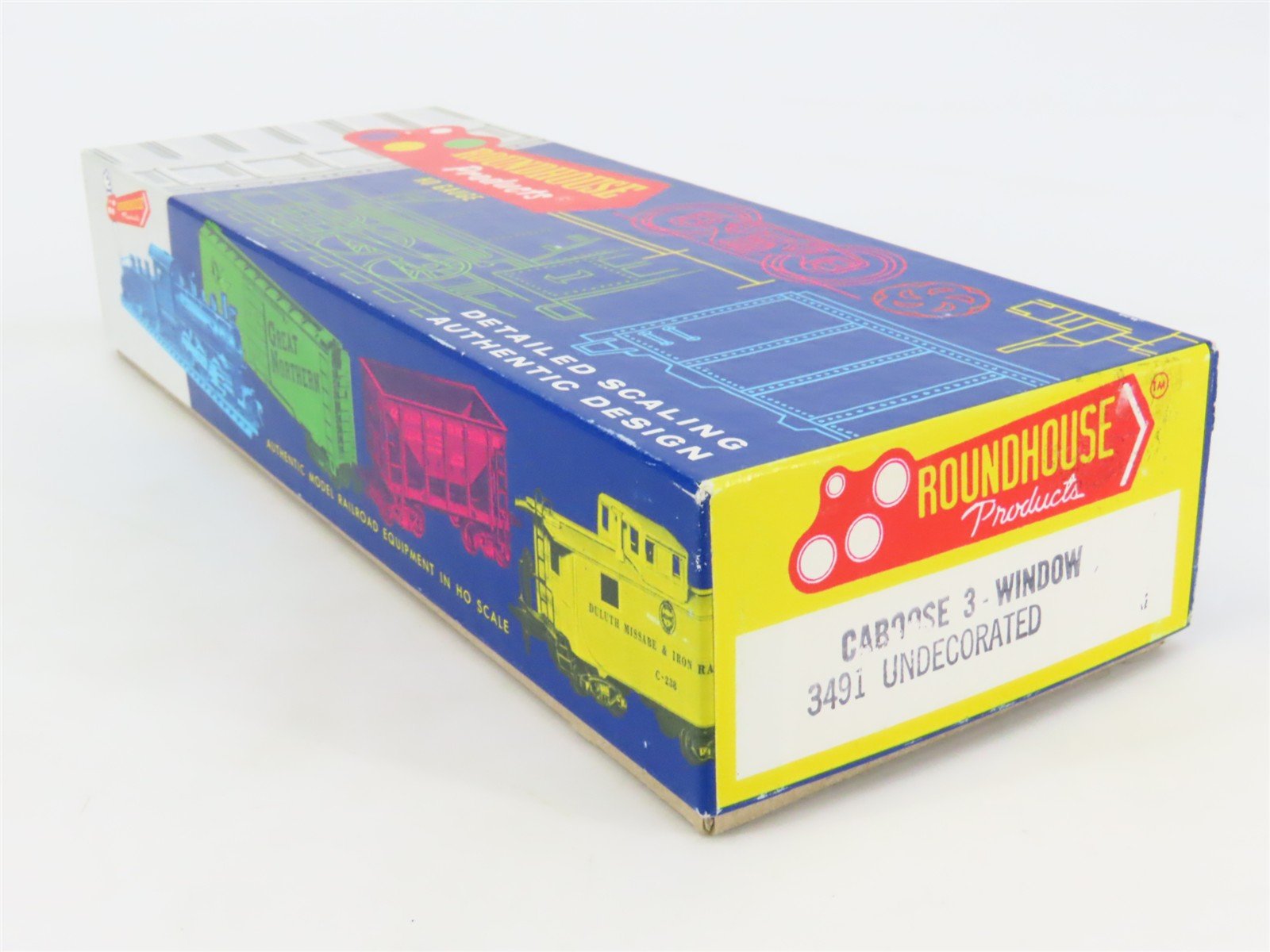 HO Scale Roundhouse Kit 3491 Undecorated 3-Window Cupola Caboose