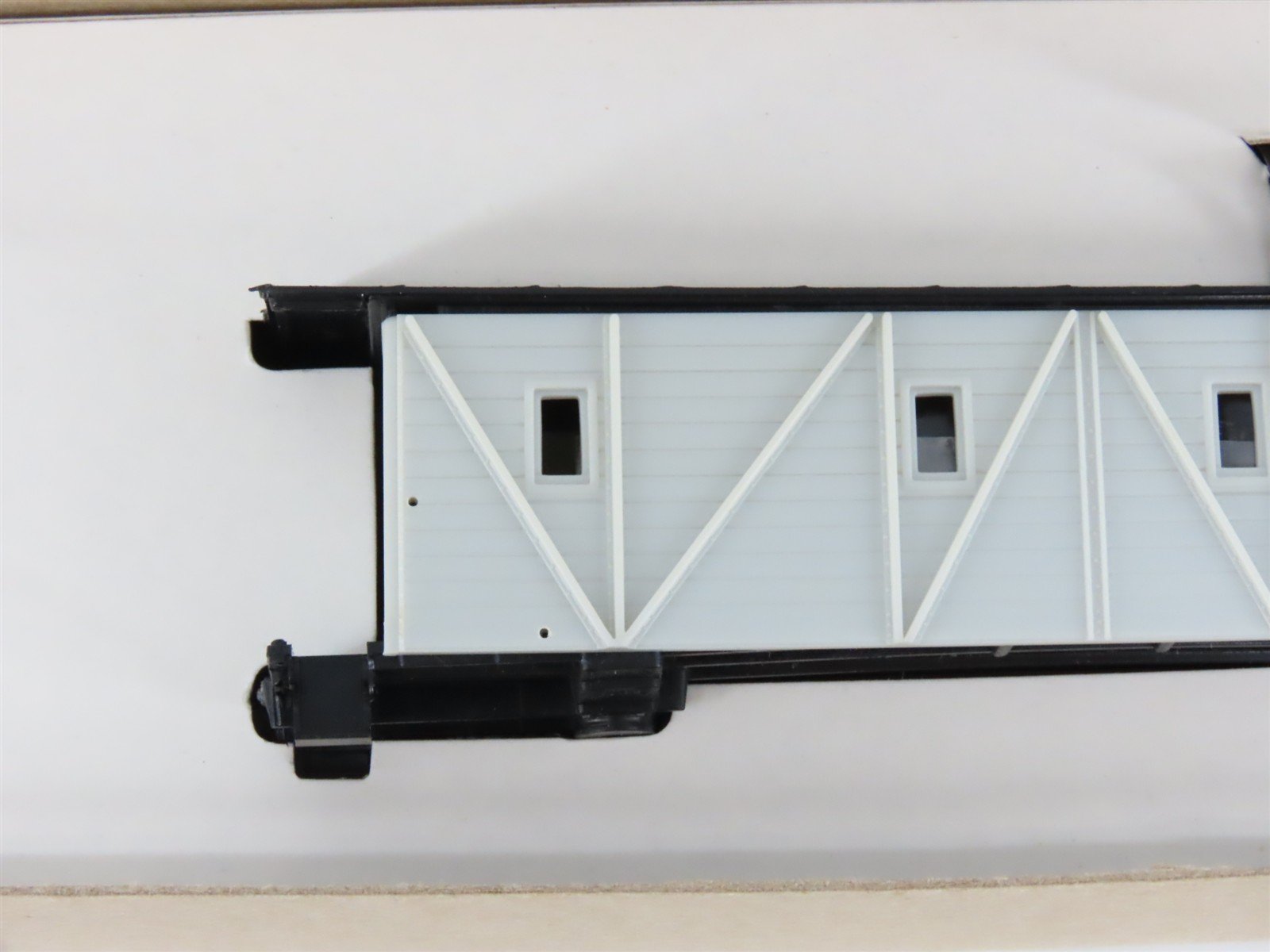 HO Scale Roundhouse Kit 3460 Unlettered Old Timer Cupola Caboose