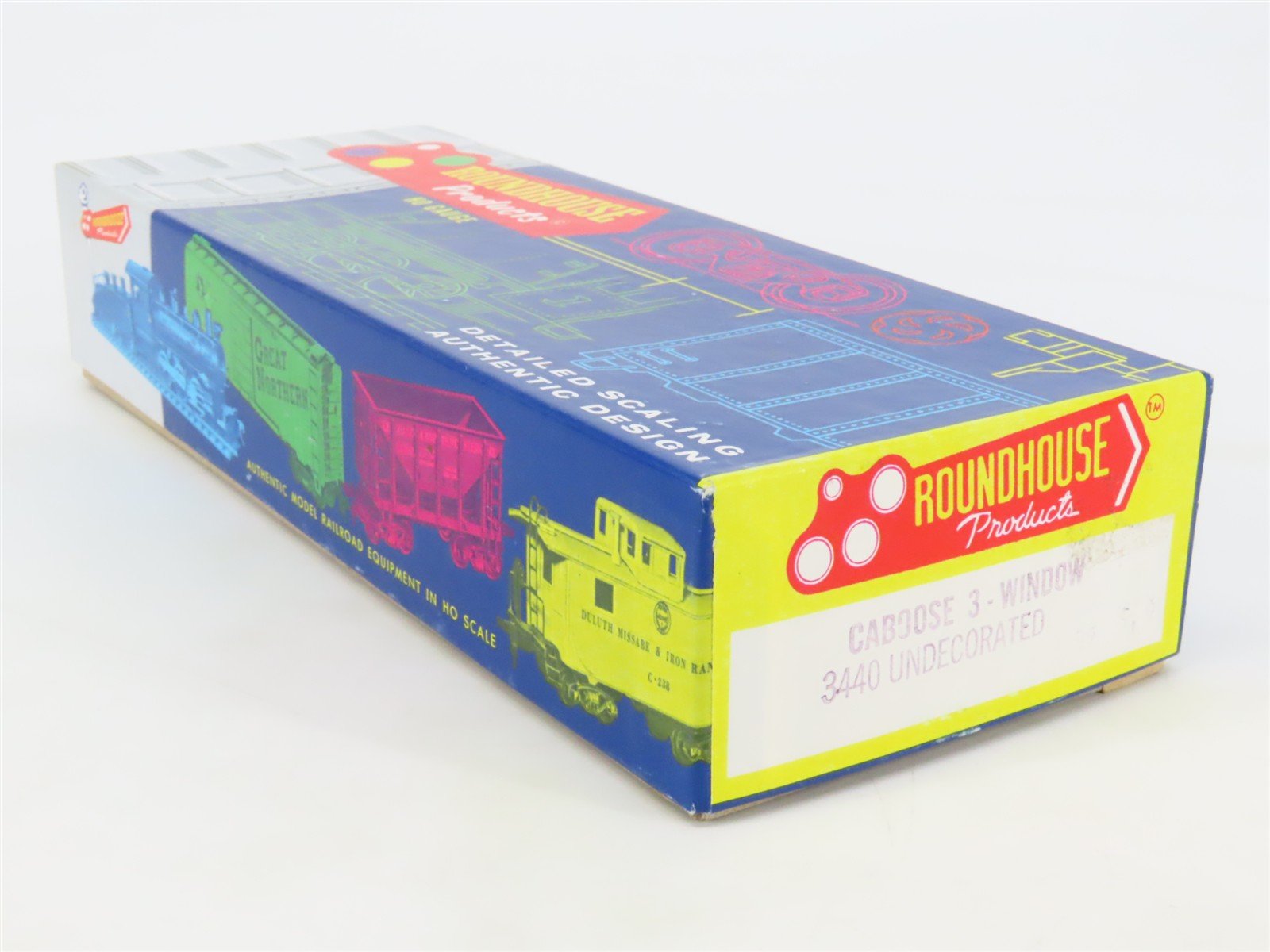 HO Scale Roundhouse Kit 3440 Undecorated 3-Window Cupola Caboose