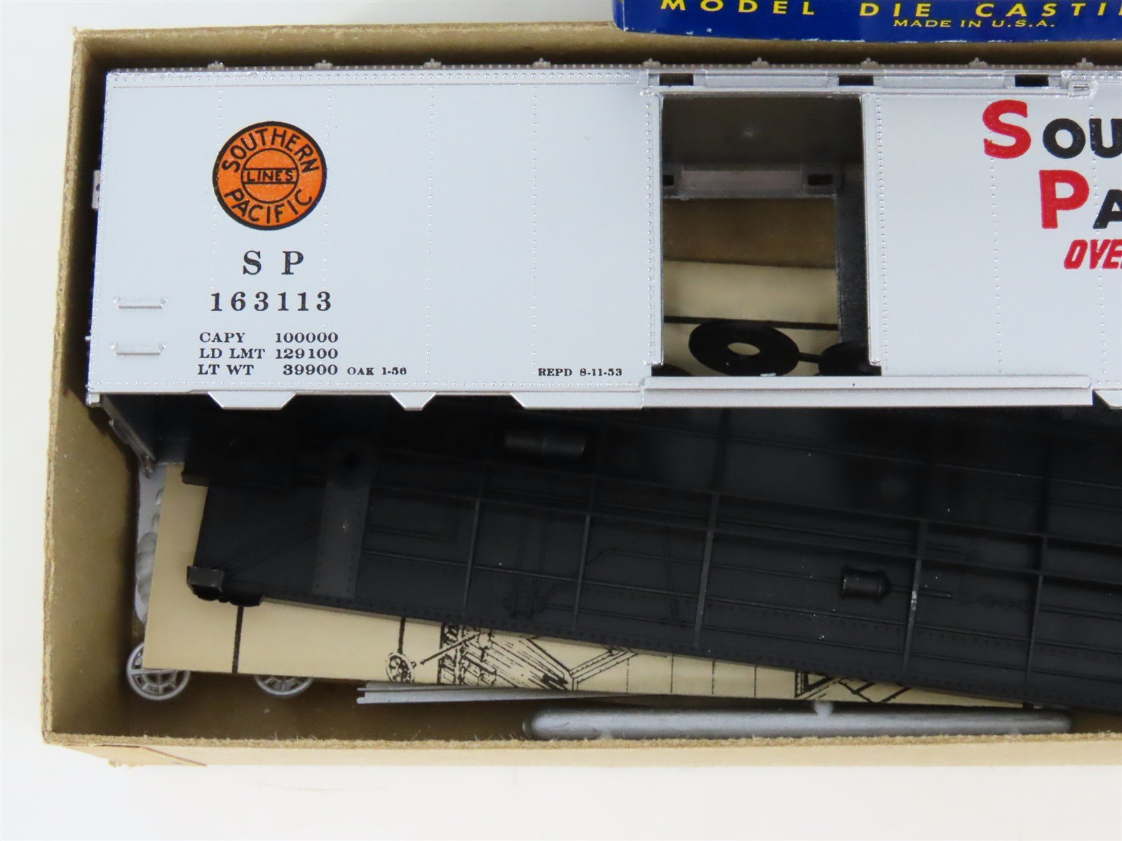 HO Scale Roundhouse Kit 1071 SP Southern Pacific Overnight 40' Box Car #163113