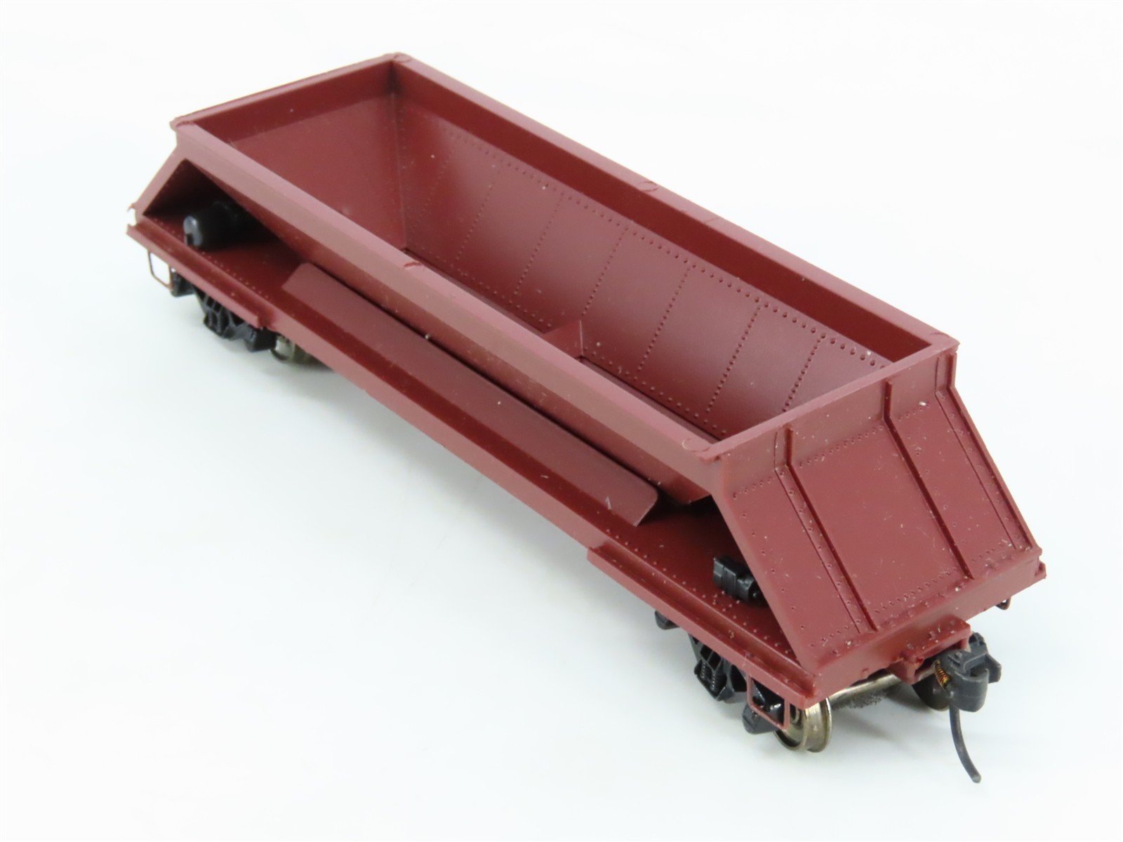 HO Scale Roundhouse Kit 1473 SP Sand & Gravel Hopper #4322 Partially Assembled
