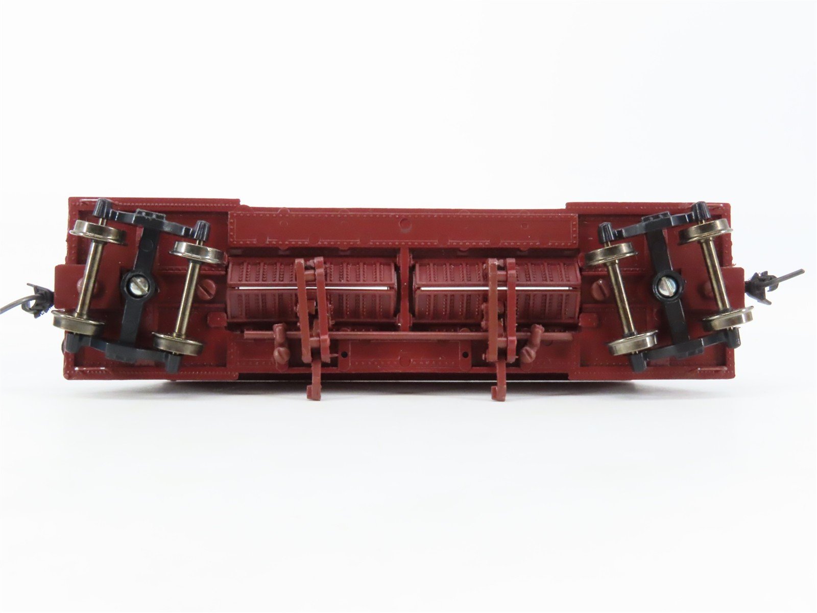 HO Scale Roundhouse Kit 1473 SP Sand & Gravel Hopper #4322 Partially Assembled