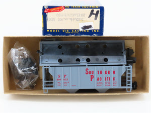 HO Scale Roundhouse Kit 1435 SP Southern Pacific 2-Bay Covered Hopper #400055