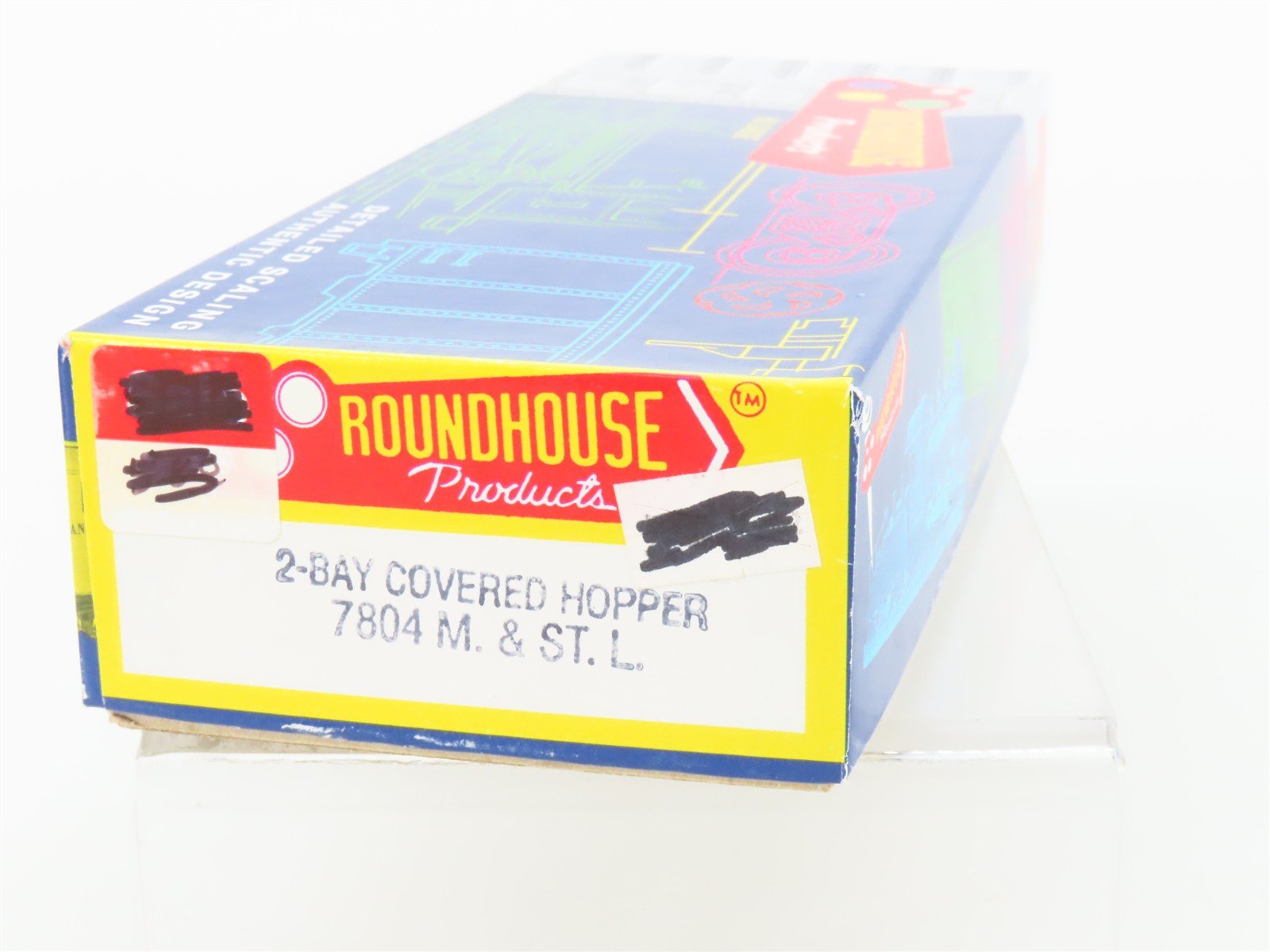HO Roundhouse Kit 7804 M&STL Minneapolis & St Louis 2-Bay Covered Hopper #70415