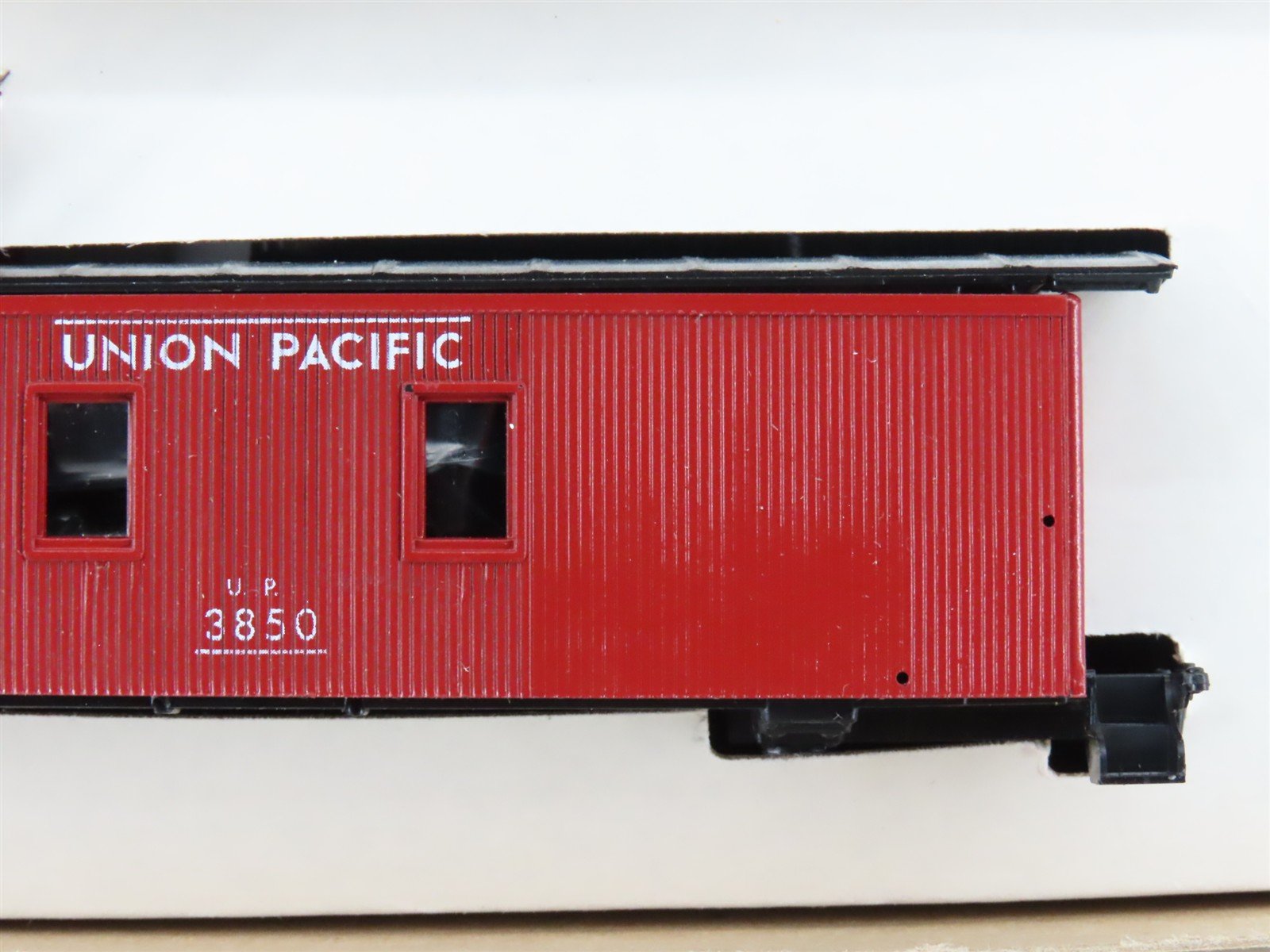 HO Scale Roundhouse Kit 3449 UP Union Pacific Railroad Caboose #3850